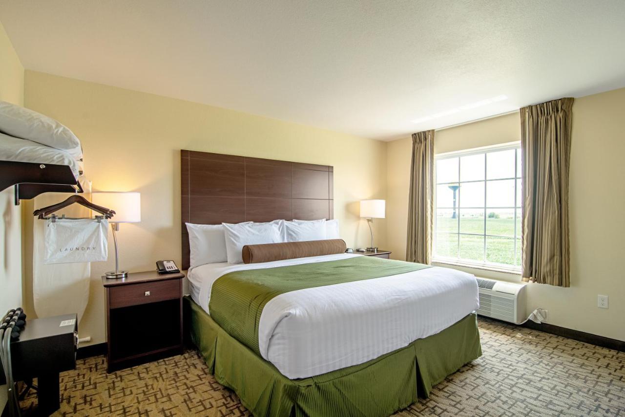 Cobblestone Hotel & Suites - Paxton Экстерьер фото