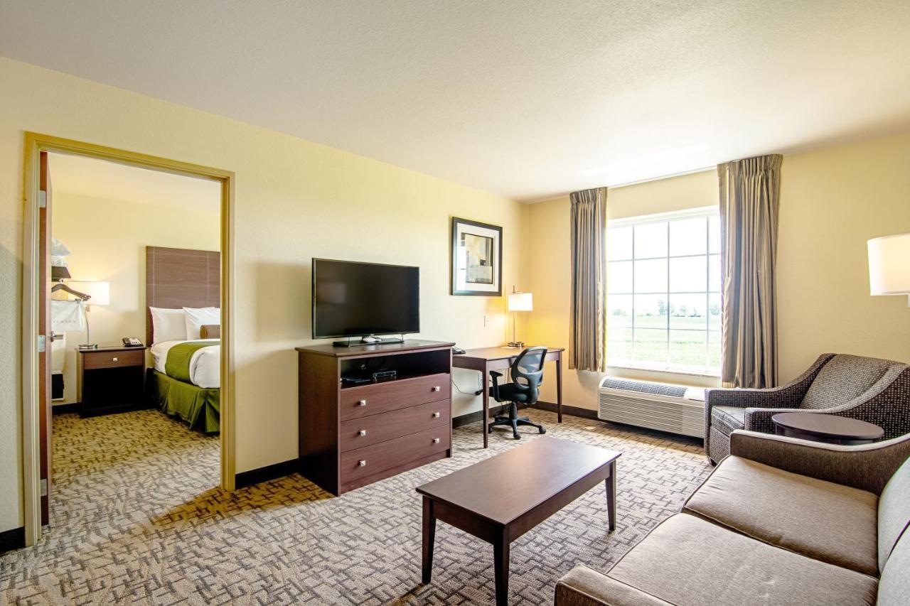 Cobblestone Hotel & Suites - Paxton Экстерьер фото