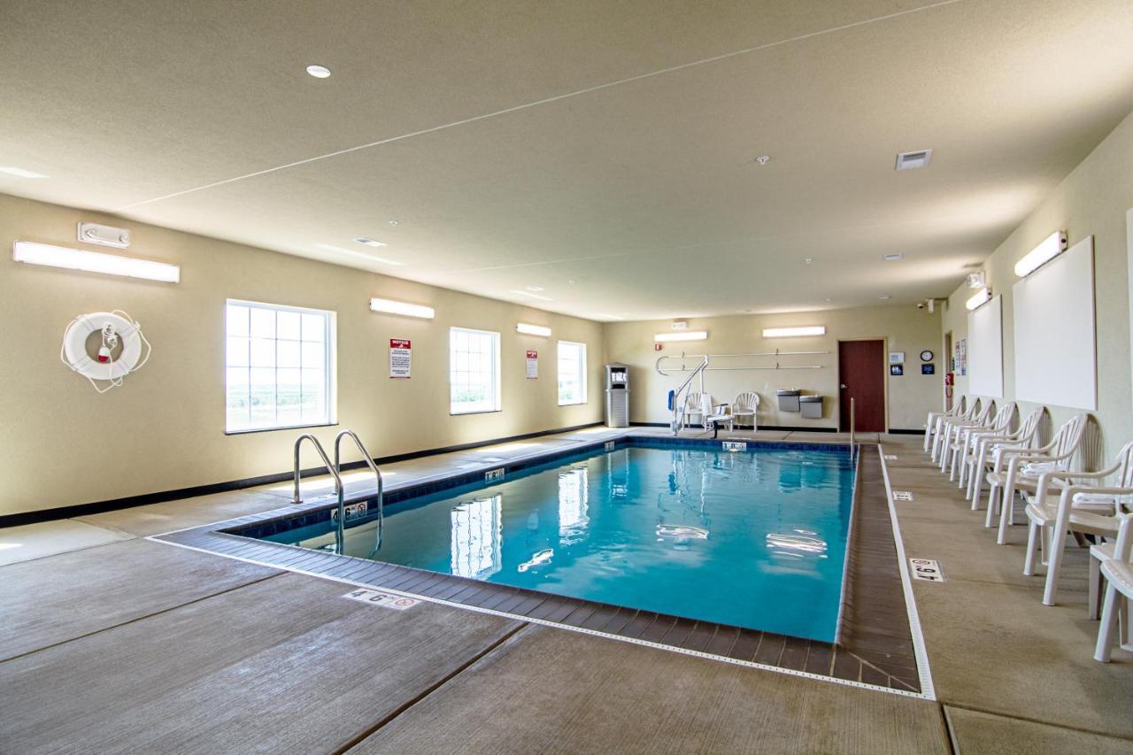 Cobblestone Hotel & Suites - Paxton Экстерьер фото