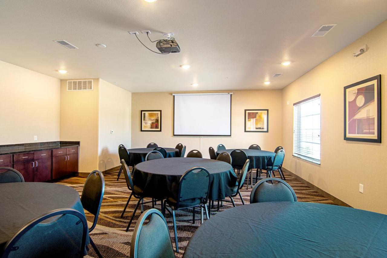 Cobblestone Hotel & Suites - Paxton Экстерьер фото